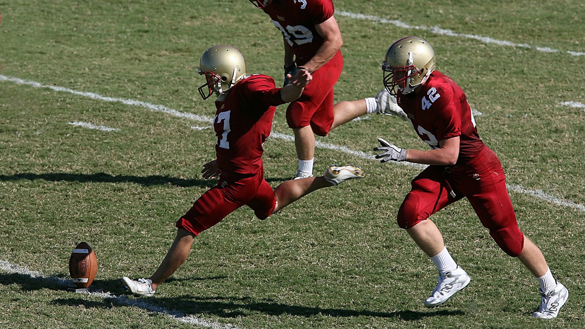 足球裁判队伍扩容提高比赛执法效率，做好足球裁判工作的几个要素